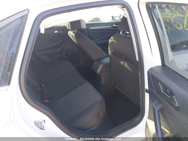 3VWCM7BU6NM031197 Volkswagen Jetta Trendline
