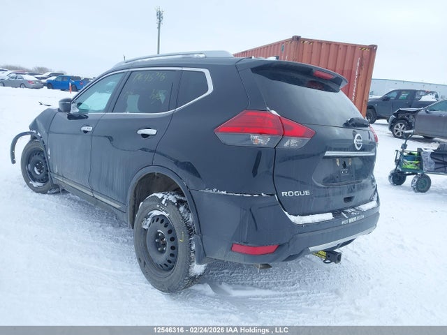 5N1AT2MM0HC856716 Nissan Rogue S/sl Platinum/sv