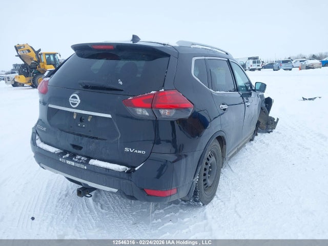 5N1AT2MM0HC856716 Nissan Rogue S/sl Platinum/sv