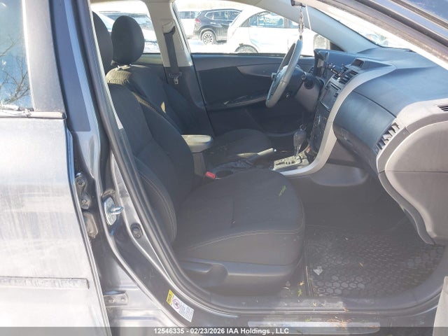 12546335 :رقم المزاد ، 2T1BU4EE1DC927562 vin ، 2013 Toyota Corolla مزاد بيع