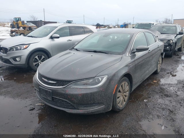 Chrysler 200 LX 2016 1C3CCCFB4GN163525 Image 2