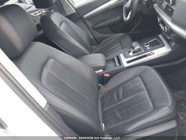 WA1CNAFY4J2244381 Audi Q5 2.0t Technik