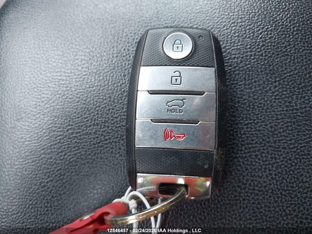 5XYPGDA55HG236094 KIA Sorento 3.3l Lx V6 7-seater