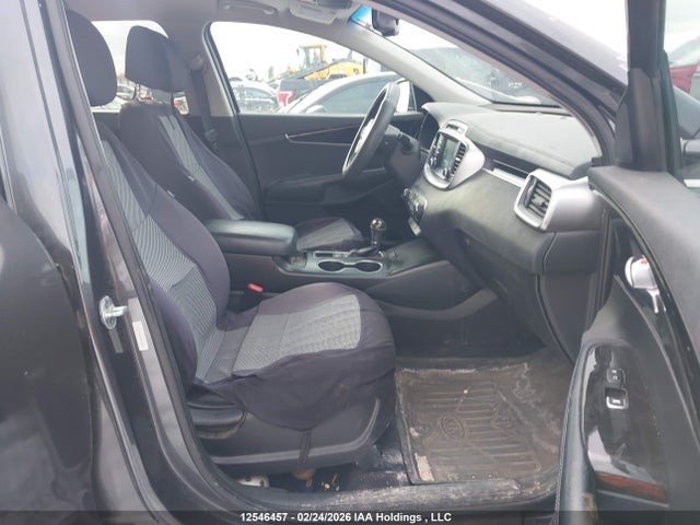 5XYPGDA55HG236094 KIA Sorento 3.3l Lx V6 7-seater
