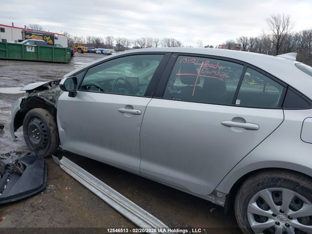 5YFB4MDE8RP205739 Toyota COROLLA LE
