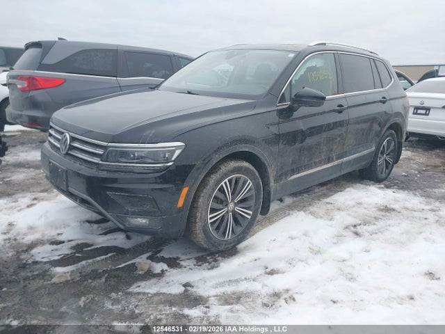 3VV4B7AX5JM194220 Volkswagen Tiguan