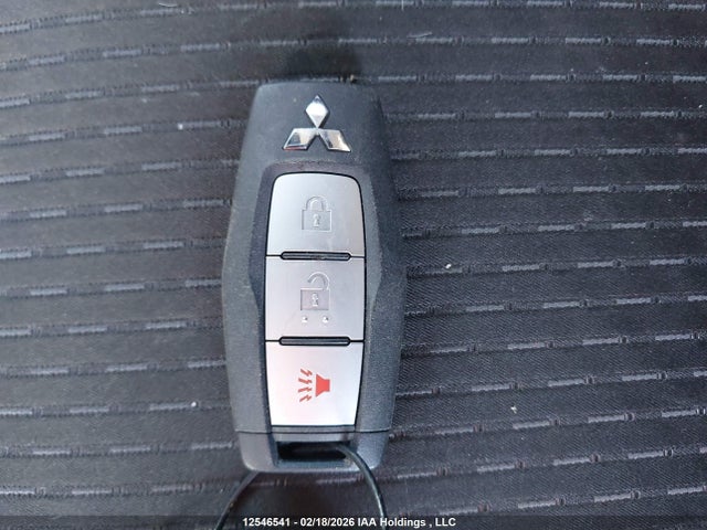 JA4J4UA85SZ626057 Mitsubishi Outlander Es