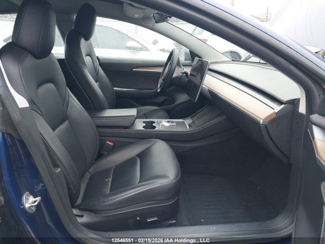 5YJ3E1EA5NF258240 Tesla MODEL 3