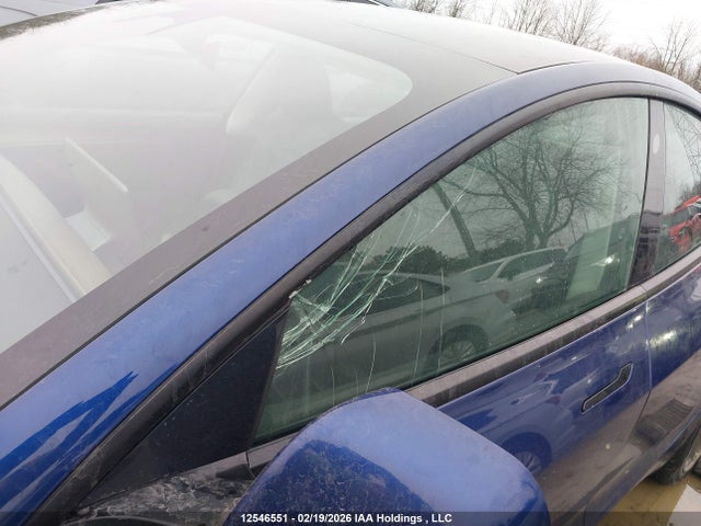 5YJ3E1EA5NF258240 Tesla MODEL 3