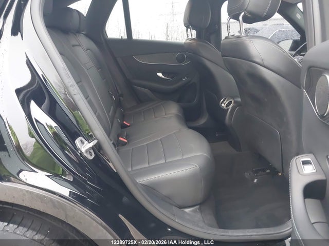 W1N0G8EB4NV386543 Mercedes-Benz Glc 300 4matic