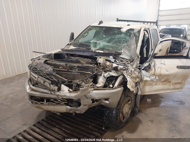 3C6UR5HJ5RG101827 RAM 2500 Tradesman