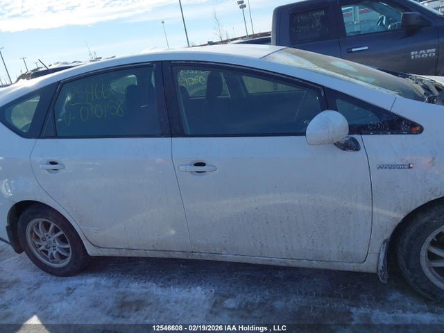 JTDZN3EU4HJ070158 Toyota PRIUS V