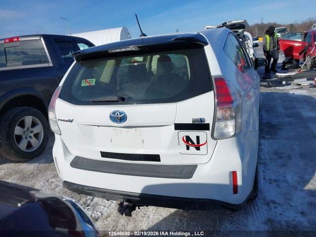 JTDZN3EU4HJ070158 Toyota PRIUS V