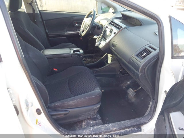 JTDZN3EU4HJ070158 Toyota PRIUS V