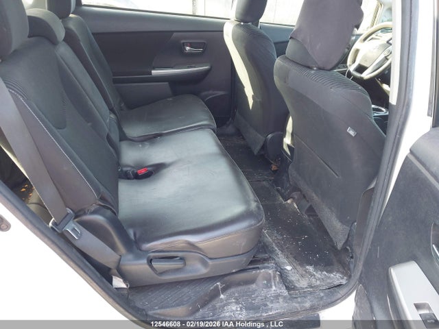 JTDZN3EU4HJ070158 Toyota PRIUS V