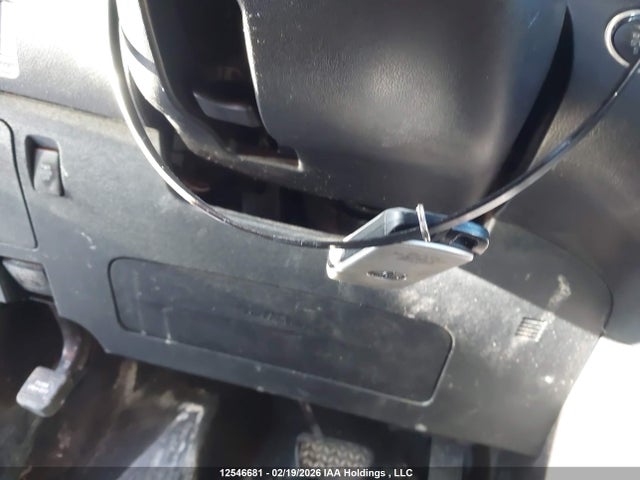 5TDXK3DC6FS610408 Toyota Sienna Se 8 Passenger