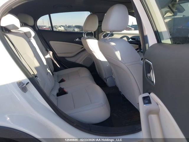 WDCTG4GB1KU005530 Mercedes-Benz Gla 250 4matic