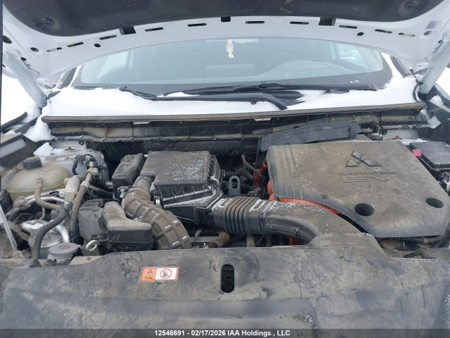 JA4T5TA94PZ619665 Mitsubishi Outlander Es