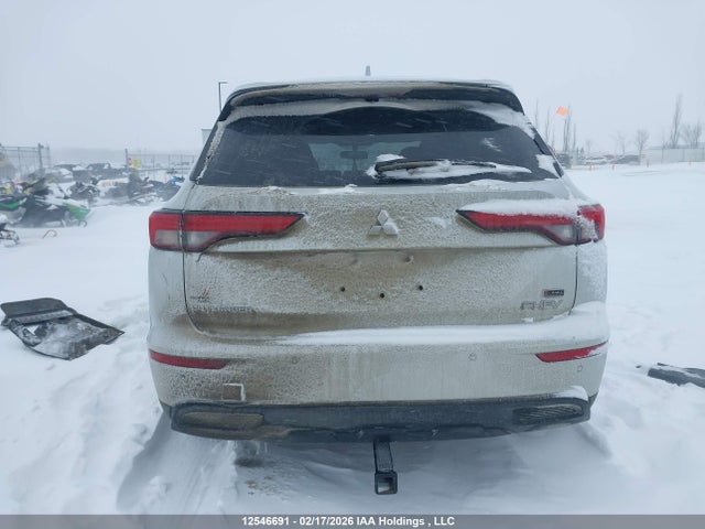 JA4T5TA94PZ619665 Mitsubishi Outlander Es