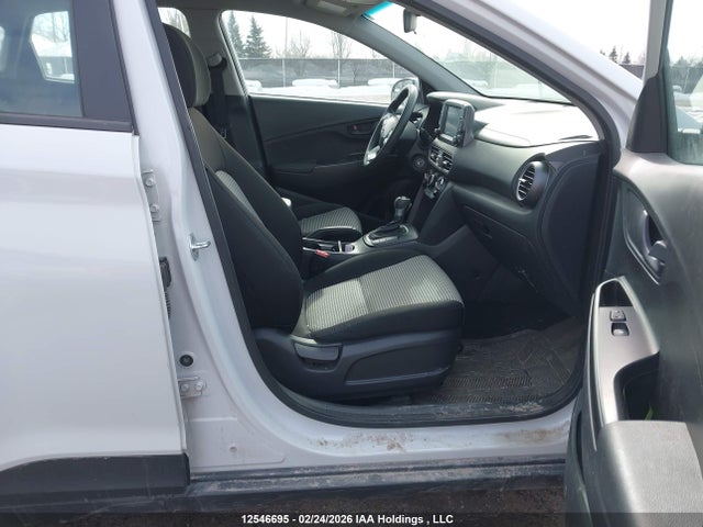 KM8K12AA1JU188705 Hyundai Kona Se