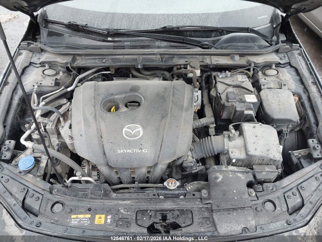 JM1BPBLM0L1157671 Mazda 3