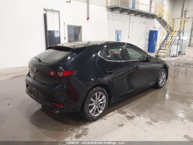 JM1BPBLM0L1157671 Mazda 3