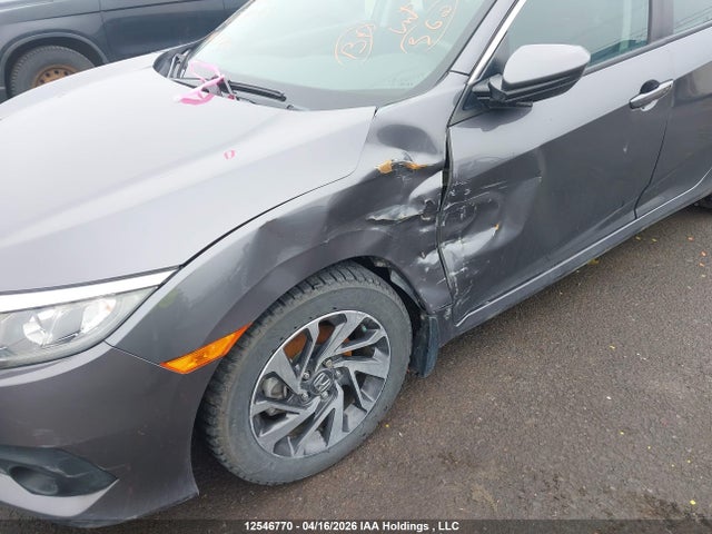 Продаж на аукціоні авто 2018 Honda Civic, vin: 2HGFC2F64JH031372, номер лоту: 12546770