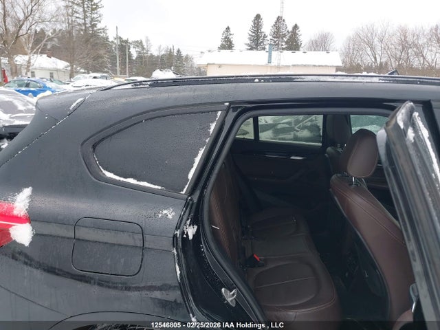 WBXHT3C3XJ5F92972 BMW X1 Xdrive28i