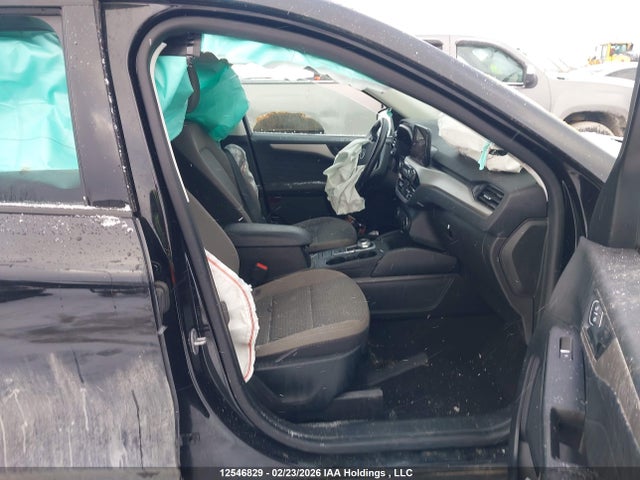 1FMCU9G6XNUB37362 Ford ESCAPE SE
