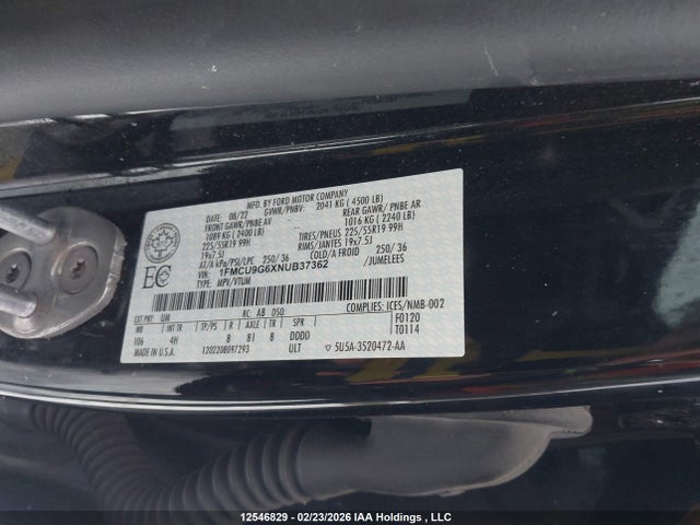 1FMCU9G6XNUB37362 Ford ESCAPE SE