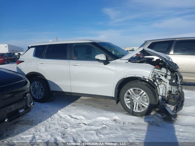 JA4J4UA82RZ626737 Mitsubishi Outlander Es