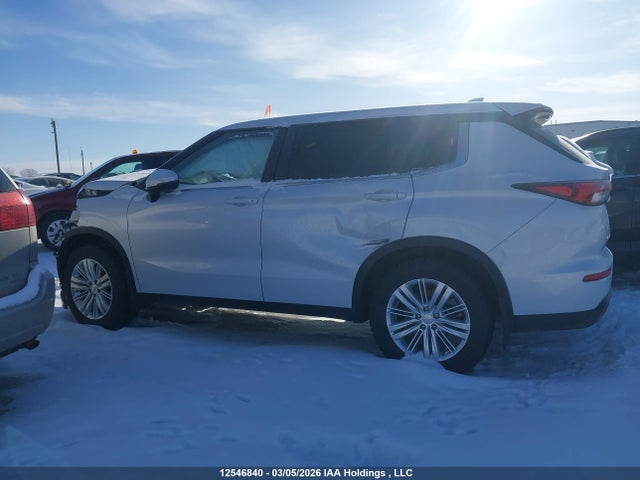 JA4J4UA82RZ626737 Mitsubishi Outlander Es