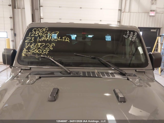 1C4HJXEN0PW618228 Jeep Wrangler Sahara