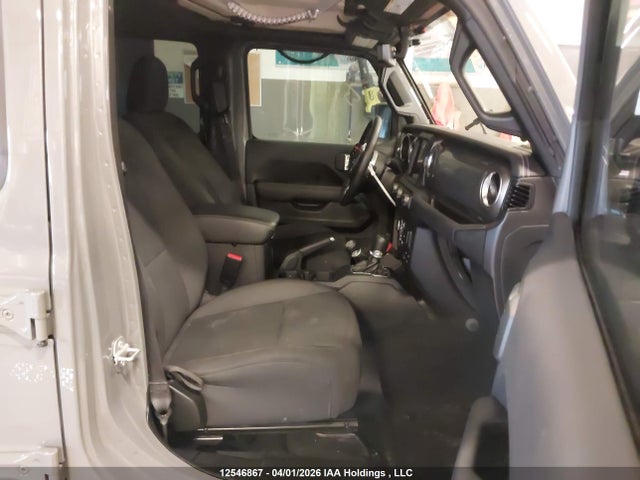1C4HJXEN0PW618228 Jeep Wrangler Sahara
