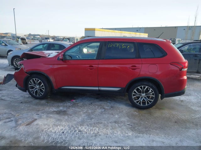 JA4JZ3AX8GZ608629 Mitsubishi Outlander Se