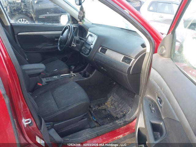 JA4JZ3AX8GZ608629 Mitsubishi Outlander Se