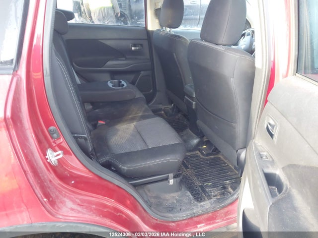 JA4JZ3AX8GZ608629 Mitsubishi Outlander Se