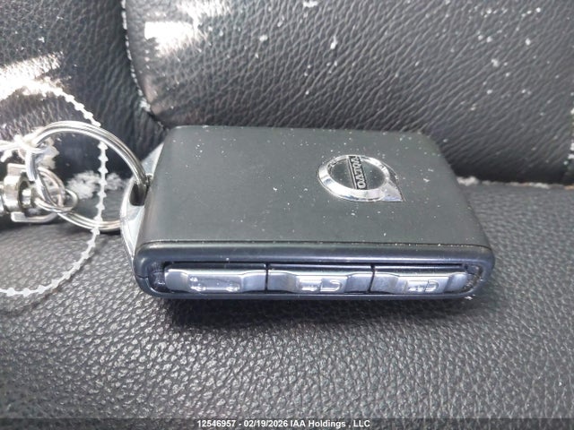 12546957 :رقم المزاد ، LYV062RV5PB325443 vin ، 2023 Volvo Xc60 B6 Core مزاد بيع