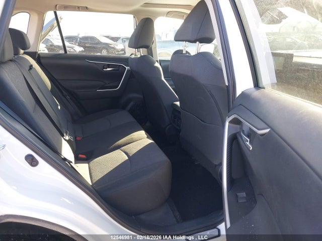 2021 Toyota Rav4 Xle მანქანა იყიდება აუქციონზე, vin: 2T3R1RFVXMC176889, აუქციონის ნომერი: 12546981