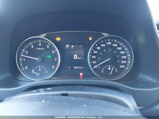 KMHD84LFXHU140560 Hyundai Elantra Se/value/limited