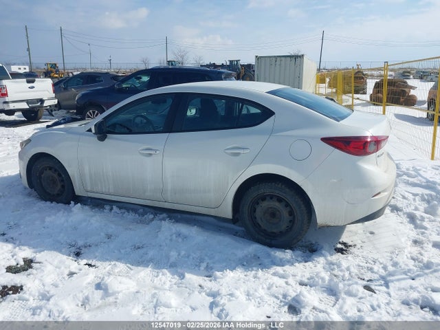 JM1BM1U7XE1160270 Mazda Mazda3 Gx-sky