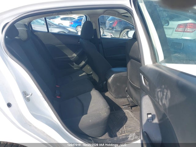 JM1BM1U7XE1160270 Mazda Mazda3 Gx-sky