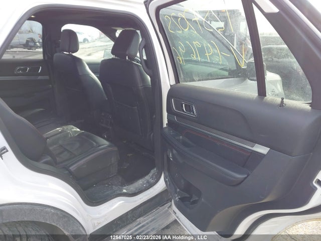 Ford Explorer 2018 1FM5K8GT8JGC49696 Image 8