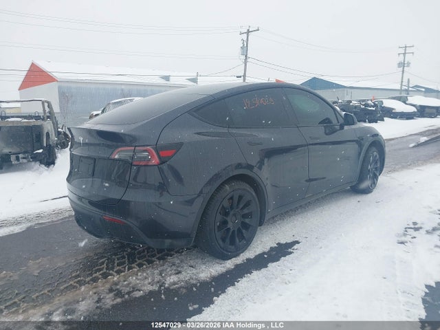 7SAYGDED2RF014873 Tesla Model Y