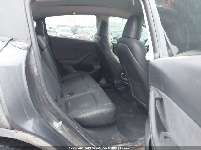 7SAYGDED2RF014873 Tesla Model Y