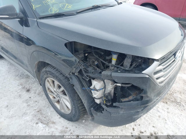KM8J3CA43HU505979 Hyundai Tucson Limited/sport And Eco/se
