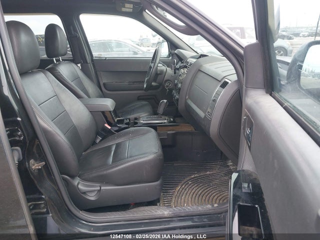 12547108 :رقم المزاد ، 1FMCU9EGXBKA00943 vin ، 2011 Ford Escape Limited مزاد بيع