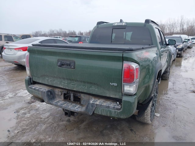 3TYCZ5AN4NT094936 Toyota Tacoma Double Cab/sr/sr5/trd Sport/trd Off Road/trd Pro