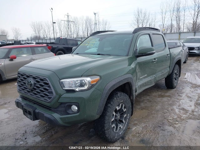3TYCZ5AN4NT094936 Toyota Tacoma Double Cab/sr/sr5/trd Sport/trd Off Road/trd Pro
