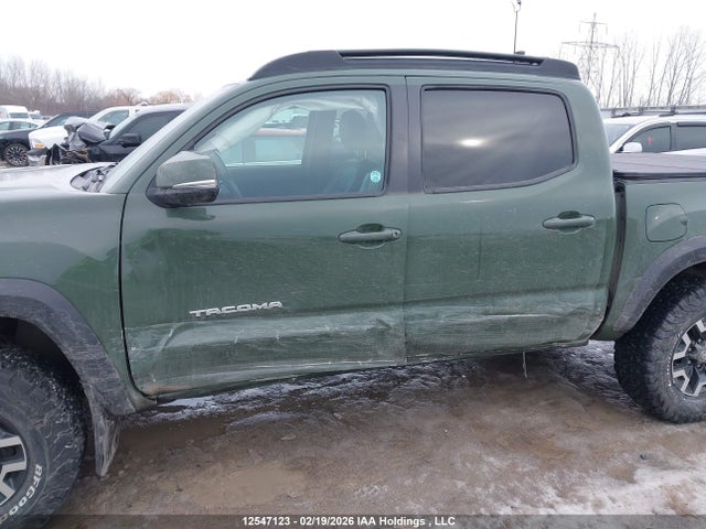3TYCZ5AN4NT094936 Toyota Tacoma Double Cab/sr/sr5/trd Sport/trd Off Road/trd Pro